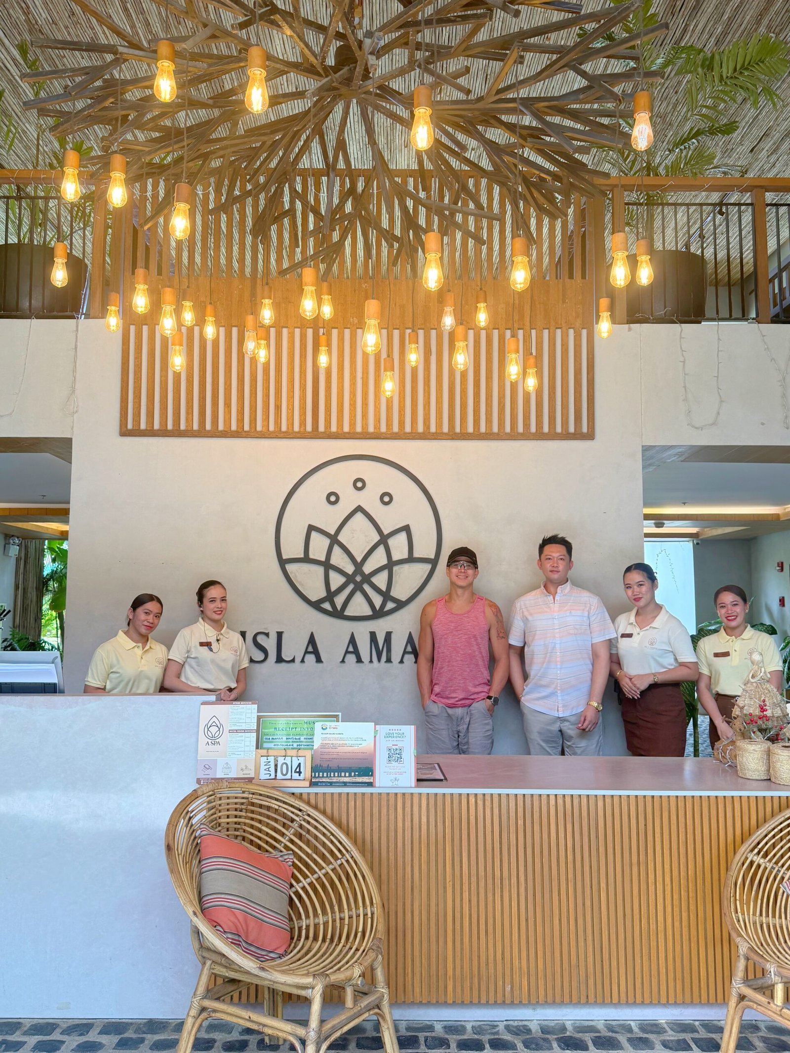 Read more about the article Piolo Pascual rings in the New Year in El Nido, visits co-owned Isla Amara Boutique Resort